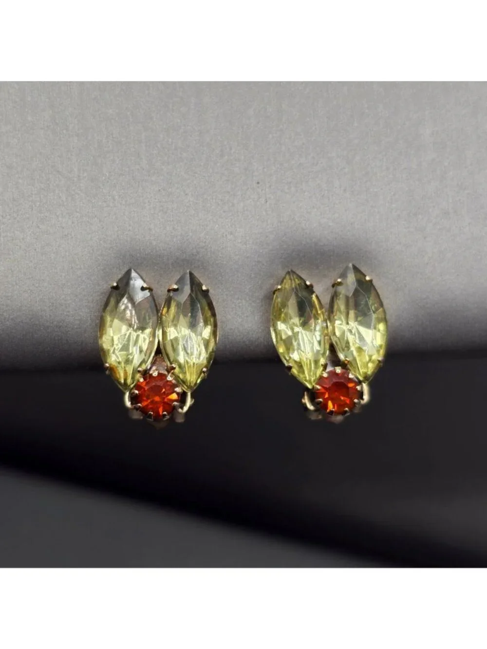 Vintage Citron Green Rhinestone Clip On Earrings Amber Topaz Marquise MCM